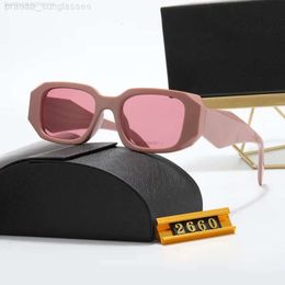Óculos de sol de luxo Top Polaroid Lens Designer Womens Mens Goggle Senior Eyewear para Mulheres Óculos Quadro Vintage Metal Prarada Sun Glasses com Boxzyqd