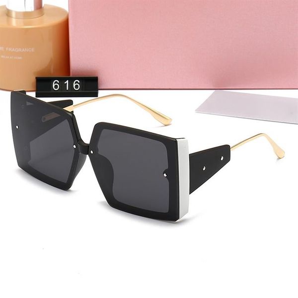 Gafas de sol de lujo de lujo Diseñador de lentes Polaroid Womens 616 Pink Mens Goggle Senior Eyewear for Women Geeplasses Marco Vintage Metal S247N