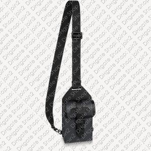 HAUT.M45912 SAUMUR SLINGBAG Sac bandoulière emblématique pour homme en toile Eclipse