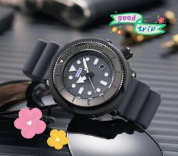 Top heren groot designer automatisch uurwerk horloge waterdicht lichtgevend rubber stabiel president armband Night Glow Diving Timer quartz batterij alle misdaad cool horloge