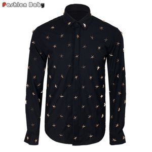 Top Men's Metal Stars Rivets Long Mancheve Robe Shirt décontractée Black Cool Euro American Fashion Party Shirts Qualits