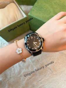 Top herenhorloges 40 mm Zwitserse Eta Quartz Bewegingswacht luxe rubberriem zwart keramisch waterdicht horloge