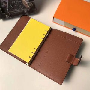 Top Mens Fashion Classic Notepad Leisure Credit Card ID Card Holder Hoge kwaliteit Notebook Business Record Book for Men and Women P259U