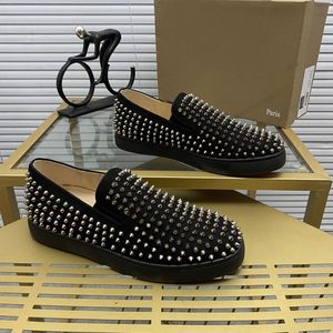 Top Heren Stijlvolle bezaaid schoenen Handgemaakte echte lederen designer Rock Style Unisex Red Soles Shoes Luxury Fashion Dames Diamant ingelegde Casual Shoe 00205