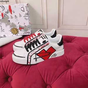 top nouvelle arrivée Chaussures Casual Blanc Noir Rouge Mode Hommes Femmes En Cuir Chaussures Respirantes Ouvertes Baskets De Sport Bas hckjjj0000002adaws