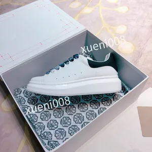 Top Nieuw merk Damesheren Casual schoenen Designer Women Travel Leather Lace-Up Sneaker Fashion Running Trainers Letters Woman Shoe Flat Printed Gym Sneakers2023