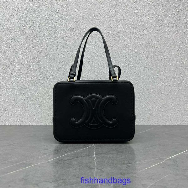 Top original des sacs fourre-tout CELILS en gros de printemps d'été Nouveau cube plié triomphal arc dés en cuir de vache noire une épaule croix avec un vrai logo