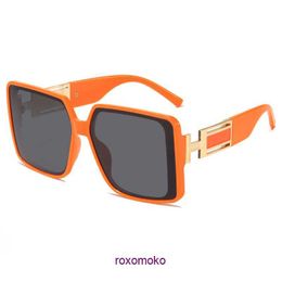 Las mejores gafas de sol originales de calidad H para el hogar a la venta Gafas de sol para mujer 2023 Nueva moda Net Red Anti Ultraviolet Strong Light Family Marco grande ingenio con caja de regalo