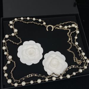 Colliers de perles pour femmes, chaîne de lettres perlées, collier de luxe de styliste, fourniture de bijoux cadeaux