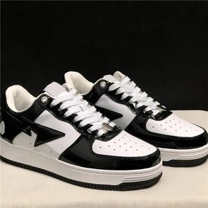 Hombres de alta calidad Zapato casual Mujer Moda Charol Zapatilla de deporte de lujo Clásico Negro Blanco Masaje Entrenadores al aire libre Placa-Forma Diseñador Zapatillas de deporte Chaussures