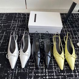 Topkwaliteit boogpointy tenen low-haaks slingback sandalen pompen jurk schoenen dames lederen kantoorschoenen luxe designer schoen fabrieksschoenen met doos