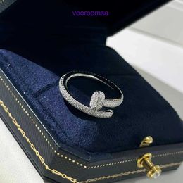 Topkwaliteit Carter-ringen voor dames en heren S925 sterling zilveren nagel met volledige diamanten inlegring eenvoudige veelzijdige dagelijkse sprankelende simulatie met originele doos