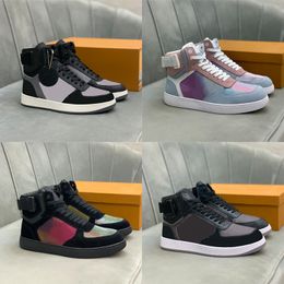 Top qualité Casual Chaussures 2021 Designer Rivoli Hommes Baskets En Cuir De Veau Motifs De Fleurs Baskets Vintage High Top Couple Chaussure De Sport All-match Bottes