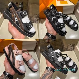 top kwaliteit Casual Schoenen Mannen Vrouwen Sandalen Designer Lederen Muilezels Cool Stijlvolle Slides Aangepaste Gespen Riem Zomer Slippers maat 35-45