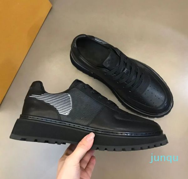 Zapatos casuales de primera calidad Top Luxury Abbesses Derby Party Wedding Sneaker Blanco Negro Piel de becerro Cuero en relieve Hombres Entrenadores Comodidad Niza