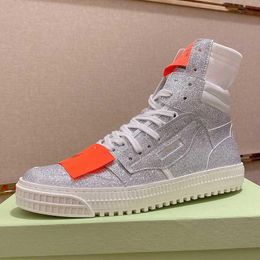 Zapatos casuales clásicos de calidad superior OW París Primavera Pasarela Diseñador Zapatillas de deporte Glitter Silver Mens Hightop Zapatos casuales Moda Ocio Zapatos deportivos 3 0 Tamaño 38-46