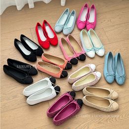Tipide de qualité rond Ballet Ballet Flats pour femmes Mandons Bowtie Flats de robe Slip on Shoe Luxury Designer Shoe Flat Talon Sandale Vacation Baters