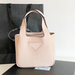 Sac de luxe de luxe de luxe sac à main Prad triangle panier féminin homme sac fourre-tout sac de concepteur en cuir authentique sacs à bandoulière embrayage fermeture magnétique sacs