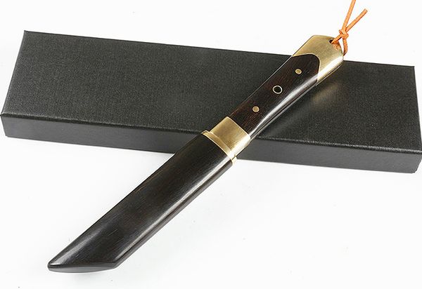 Cuchillo recto de supervivencia de Damasco de calidad superior VG10-Damascus Steel Tanto Point Blade Full Tang Ebony + Mango de cabeza de latón con vaina de madera