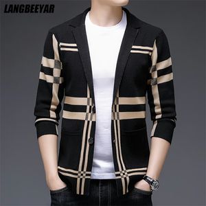 Topkwaliteit Designer Luxury Brand Casual Fashion Plaid Slim Fit Heren gebreide Blazer Suite Jacket Elegant Mens Clothing 220504