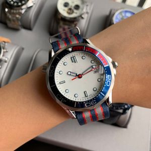 Topkwaliteit ontwerper luxe herenhorloge automatisch mechanisch horloge datum keramische bezel James 007