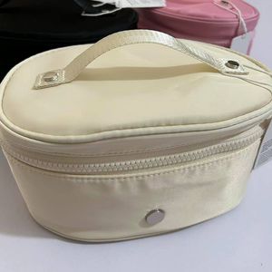 Sac de maquillage de créateur de qualité supérieure sacs à main de luxe pour femmes avec poignée fermeture éclair haut de gamme rétro cuir de haute qualité mode de luxe et sacs à main populaires