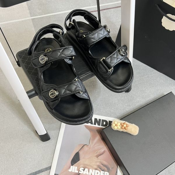 Sandalias de diseñador de alta calidad Mules Cuero genuino Zapato casual Bom Dia Sandale Hebilla ajustable Mujer Gladiador Zapatilla Plana Slide Sliders Summer Beach Slides