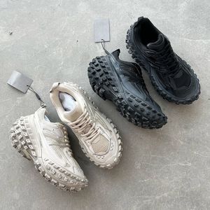 Zapatos de diseñador de alta calidad, marca de moda Ba Tire, zapatillas de suela gruesa con cordones para parejas, zapatos sin mangas Retro Unisex