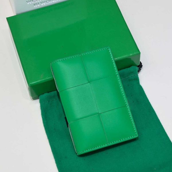 Portefeuille de designer de qualité supérieure Titulaire de la carte de marque de luxe Véritable cuir vert sac à main mode portefeuilles tissés unique Mini Key Pocket style coréen