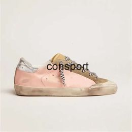 Topkwaliteit Designer Dames Sneakers Kleding Schoenen Super Star Schoenen Merk Goldenlies Pailletten Klassieke Witte Do-oude Vuile Canvas schoenen Man Casual Schoen