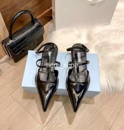 Hochwertige Designer-Damen-Sexy-High-Heel-Sandalen, Damen-Lederkleid-Schuhe, schwarze Stiletto-Brach-Sandel-Hochzeitsfeier-Schuhe mit hohen Absätzen