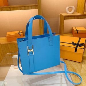 Diseñadores de alta calidad Bolsas para mujeres Carteras de bolsos y titulares de tarjetas Cuero de vaca suave Tote Crossbody Hombro de lujo Moda Compras Satchels