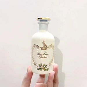 Fragancia de ensueño de alta calidad Perfume atractivo Lágrimas de la luna 100ml Perfume perfumado de cítricos puros Placer Eau De Toilette Agua de rosas buen spray entrega gratuita