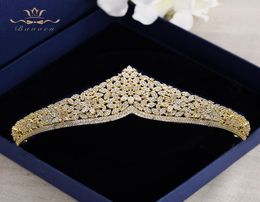 Topkwaliteit European Brides Gold Flower Zirkoon Haarbanden Crystal Tiara Crowns Wedding Haaraccessoires Verjaardagsgeschenk T1906282909243