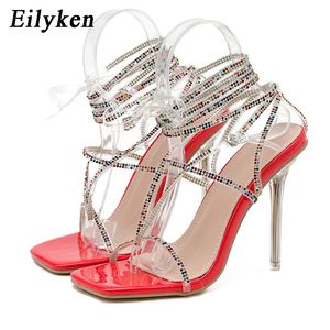 Topkwaliteit Mode Rhinestone Clear Crystal Hak Sandalen Zomer Enkel Kruisband Dames Vierkante Teen Dames Sandalen Trouwschoenen