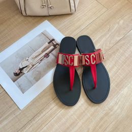 2024 Nouvelle marque italienne Schino Sandal Tongs Plat Slipper Luxe Designer Femme Sexy Fashion Mocassins Sliders avec boîte Voyage Slide Mule Été Extérieur Sandale Box