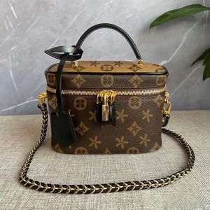 Alta calidad Cuero genuino Vanidad Cámara Bolsa de hombro Hombres para mujer Totes Crossbody Bolsas Luxurys Diseñador Maquillaje Moda Compras Cartera Cajas Tarjetas Bolsillos Bolso