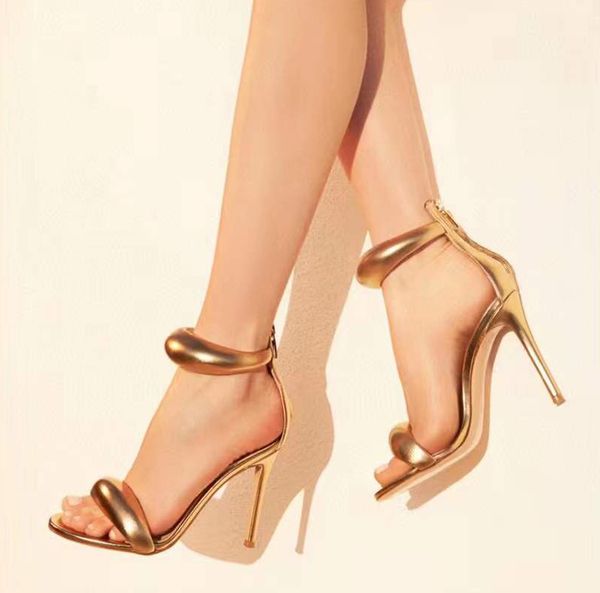 Top qualité Gianvito 10.5cm talons aiguilles sandales talon haut pour femmes chaussures de créateur de luxe d'été bracelet de pied en cuir de veau doré à talons