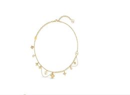 Bracelet manchette en or de qualité supérieure avec boîte design de luxe pour femmes fleur à quatre feuilles forme V039s bracelet ouvert Pulsera bracelet en or Fi8012225