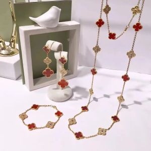 Top qualité Lucky Grass Collier femmes designer de luxe élégant trèfle collier 925 en argent sterling charme diamant agate 20 fleur trèfle à quatre feuilles chaîne de clavicule