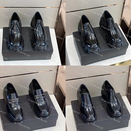 Diseñador Monolith Zapatos de vestir Hombres de cuero real Fiesta de bodas de lujo Mocasines negros formales Oficina Carrera Oxford Slip On Zapatos de vestir 39-44