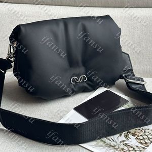 10A topkwaliteit luxe ontwerp damesmode nylon kussenflap enkele schouder crossbody tas brede schouderband 2 maten unisex zwart