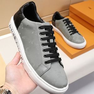 Chaussures de concepteur de luxe de qualité supérieure baskets décontractées veau respirante avec semelle extérieure en caoutchouc orné floral très joli Mkjlnn00001