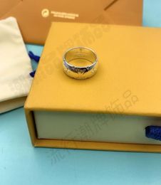 Hochwertiger Luxus-Ring aus Sterlingsilber, hochwertiger 925-Designer-Ring, Ring für Mann und Frau, Lieferung im Ganzen7779962