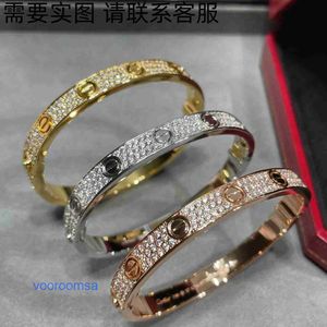 Top Qualité Luxurys Designers Bracelet Pneus de voiture Femmes Charm Gold Haute Version Carte Accueil Boucle Full Sky Star Trois rangées de diamant avec boîte d'origine