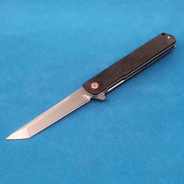 Couteau pliant de qualité supérieure M3052 Flipper D2 Stone Wash Tanto Point Blade CNC en fibre de carbone avec poignée en tôle d'acier Rondelle à roulement à billes Couteaux de poche EDC extérieurs