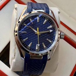 Hombres de alta calidad Gaus 15700 Reloj de lujo para hombre Deporte VVSfactory Relojes automáticos Movimiento Caucho mecánico 150M Relojes de pulsera maestros de acero Edición limitada