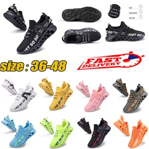 Top qualité Hommes Femmes Chaussures de course Baskets confortables Respirant Mesh Coussin supérieur Poids léger Expédition rapide Sports Chaussures de jogging grande taille