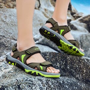 top qualité hommes femmes formateurs sport grande taille sandales transfrontalières chaussures de plage d'été sandale décontractée pantoufles jeunesse à la mode respirant chaussure de mode code: 23-8816-1