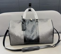 Bolsas de lona para hombre de alta calidad Hechizo gris Bolsos con letras negras Keepall para hombre 50 Bolsa de viaje Bolsas de gimnasio Bolsa de fitness para yoga Bolsa de equipaje Marca de lujo Bolsos de hombro para mujer Totes